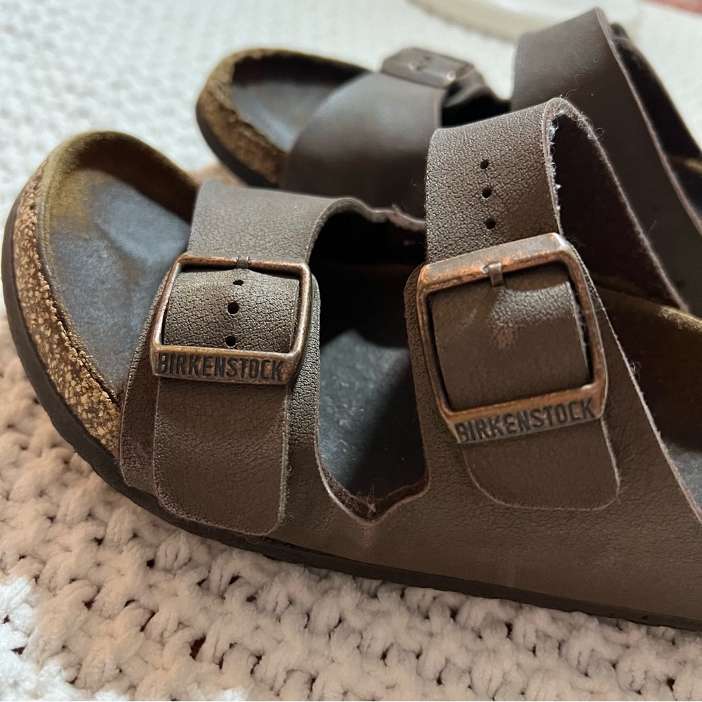 Birkenstock Sandals Kids Pre-owned Pre-worn. SEE PHOTOS  BEFORE PURCHASING